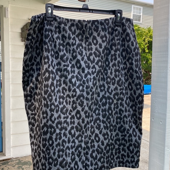 Animal print skirt - Picture 2 of 5